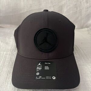 Jordan Nike Jumpman Patch Rise Flex Fit Triple Black Medium Large M L Hat Cap